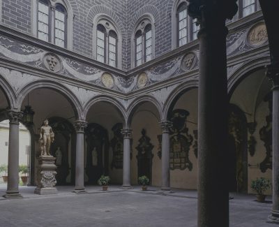 Cortile di Michelozzo, Palazzo Medici Riccardi