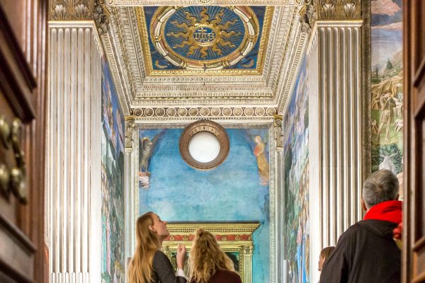 Visitors at the Magi Chapel